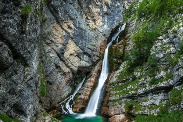 f010415-slap_savica_in_slovenia_with_andrea_by_michael_matti-photo-mF9A515DE-FE6F-4226-F941-AA2D5751FD41.jpg